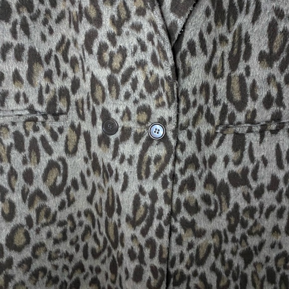 Womens Cheetah Jacket - Picture 3 of 5